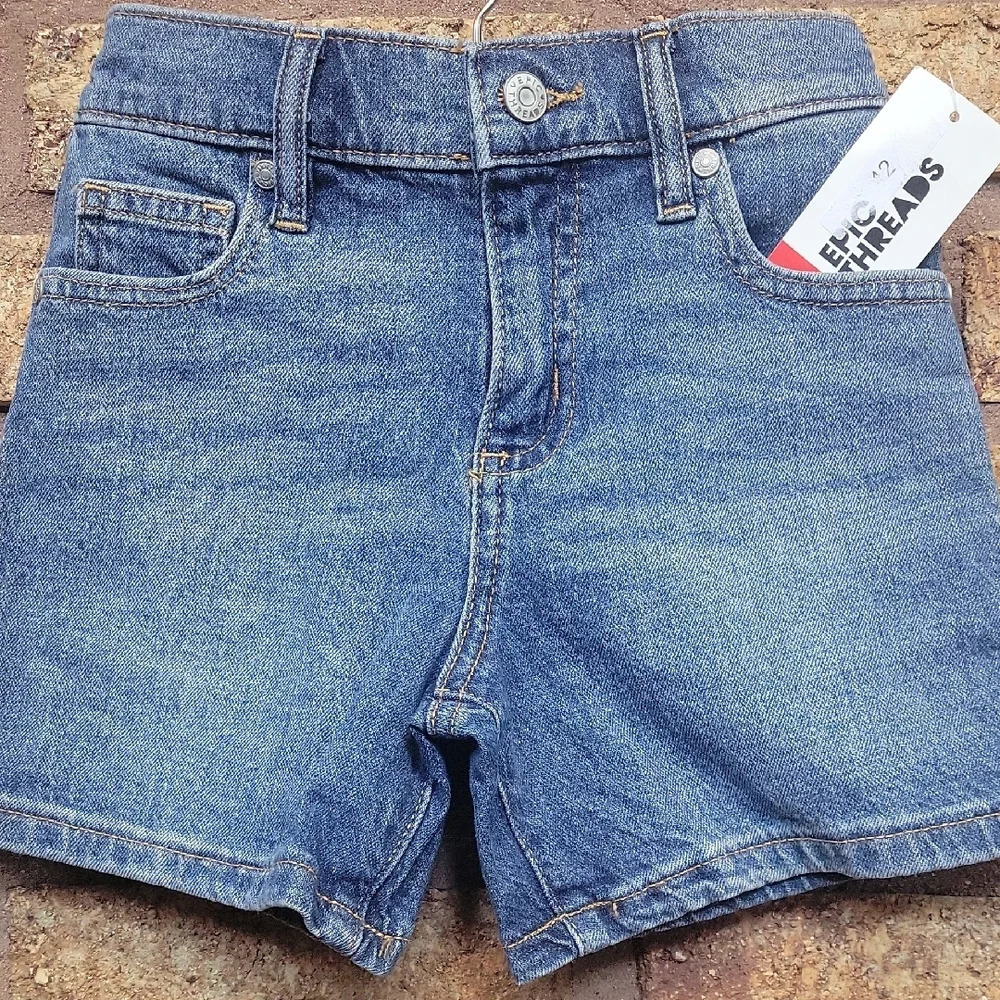 Epic Threads Blue Denim Shorts Size 6 - Picture 3 of 5